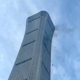 3233136